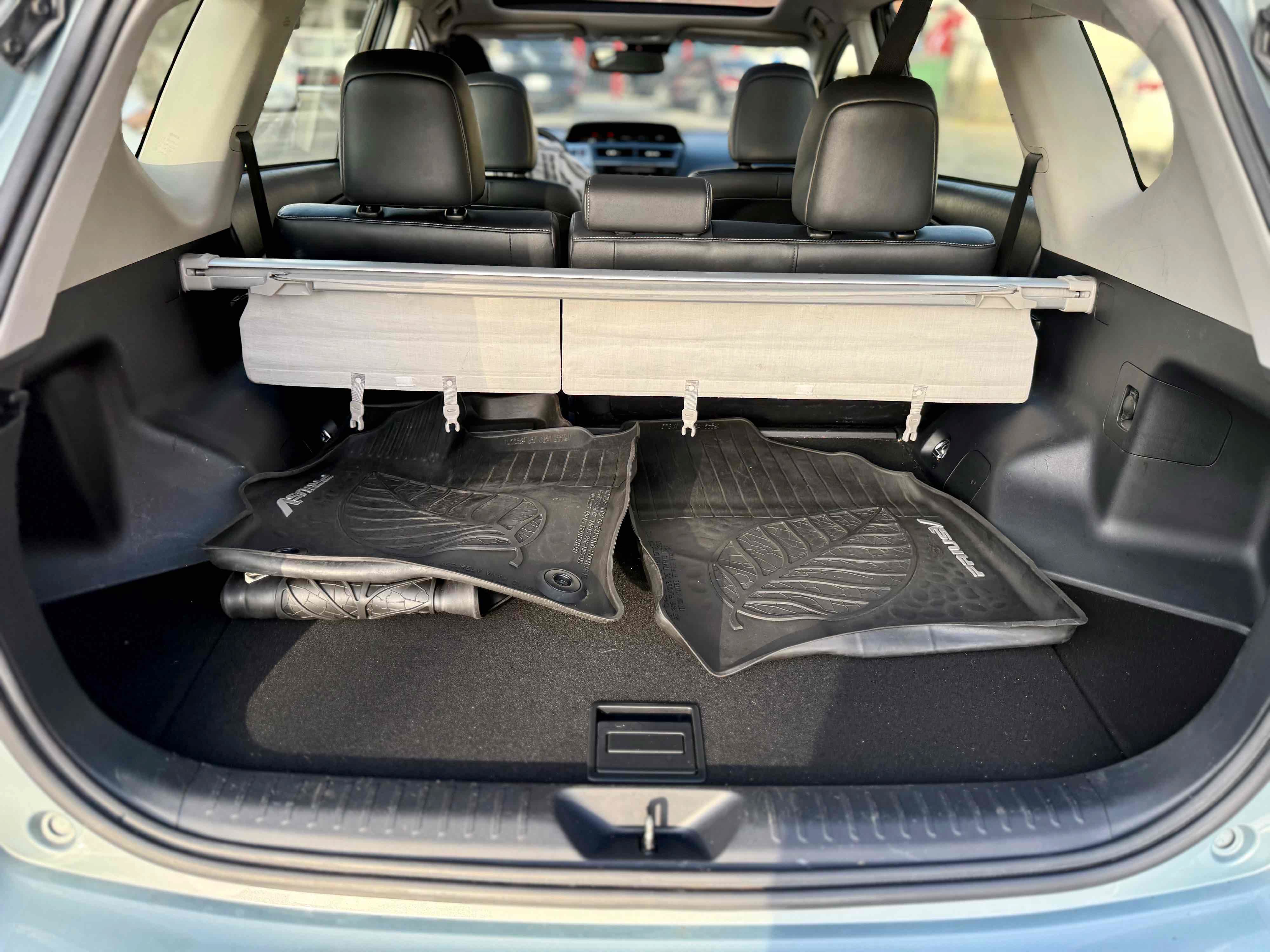 Used 2017 Toyota Prius V Five w/ Advanced Technology Package FWD image 8