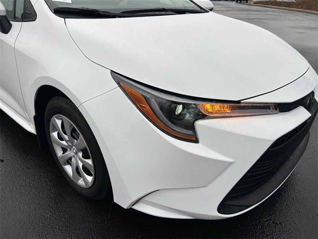 Used 2025 Toyota Corolla LE image 24