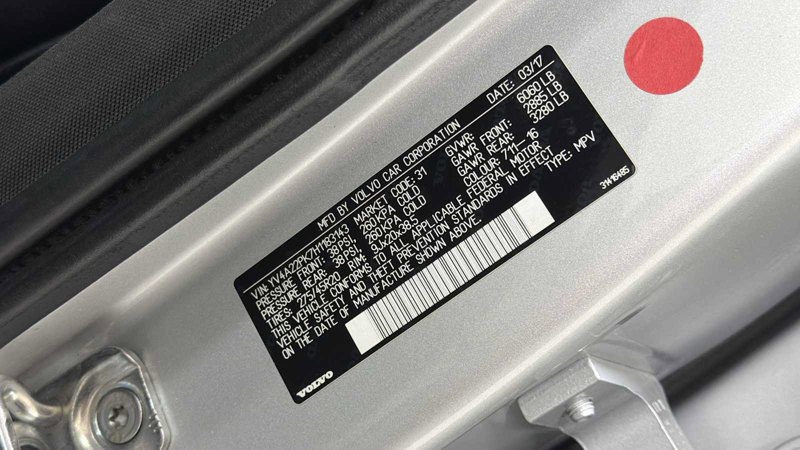 Used 2017 Volvo XC90 T6 Momentum w/ Vision Package image 11