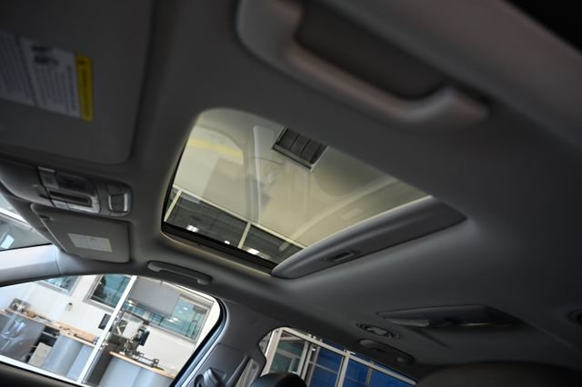 Used 2022 Kia Telluride S AWD/4WD image 23
