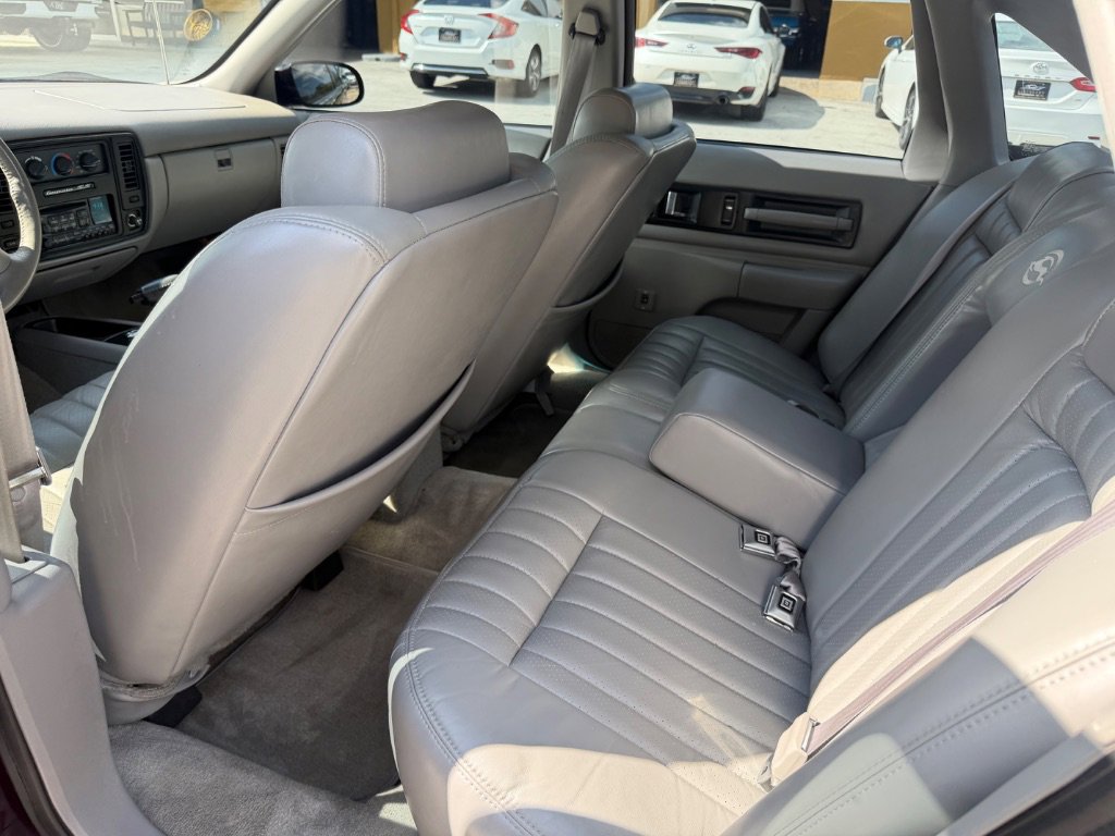 Used 1996 Chevrolet Impala SS RWD image 12