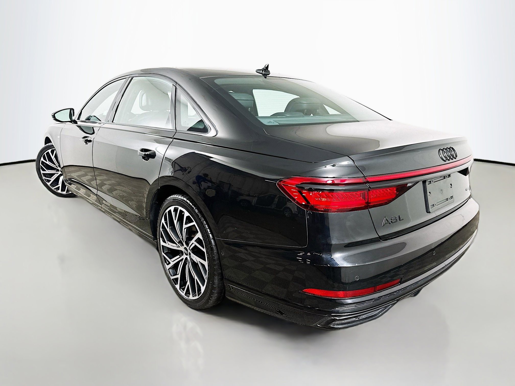 Used 2021 Audi A8 L 3.0T w/ Executive Plus Package AWD/4WD image 5