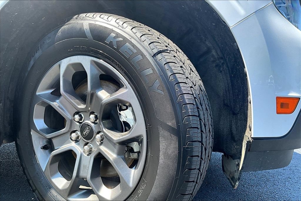 Used 2024 Ford Maverick XLT FWD image 7