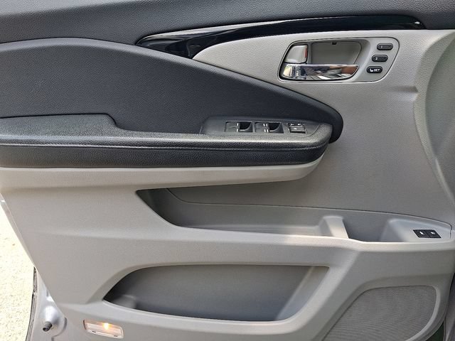Used 2016 Honda Pilot Touring image 23