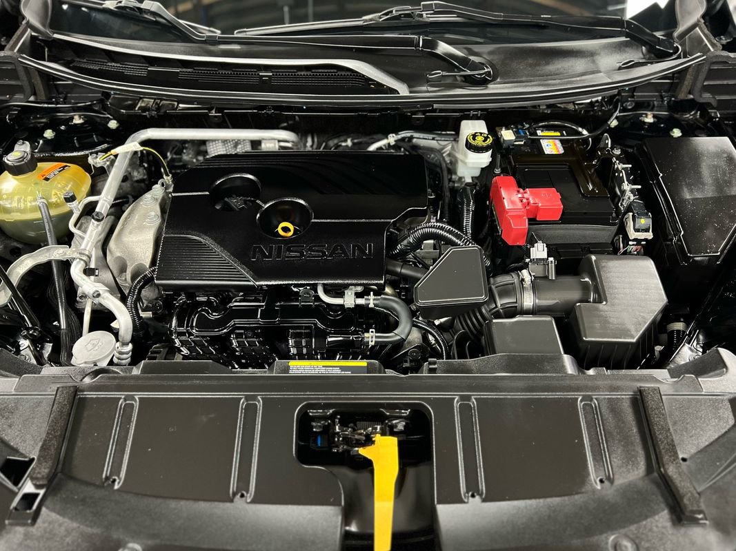 Used 2021 Nissan Rogue Platinum image 42
