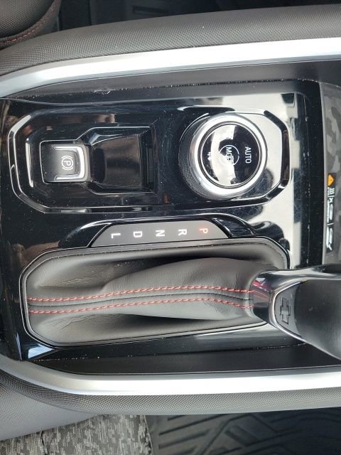 Used 2023 Chevrolet Colorado Z71 w/ Z71 Convenience Package 2 image 37