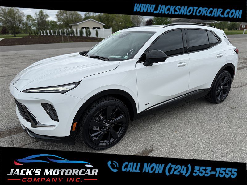 Used 2025 Buick Envision Sport Touring AWD/4WD image 9