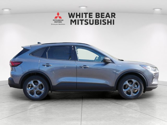 Used 2025 Ford Escape ST-Line AWD/4WD image 6