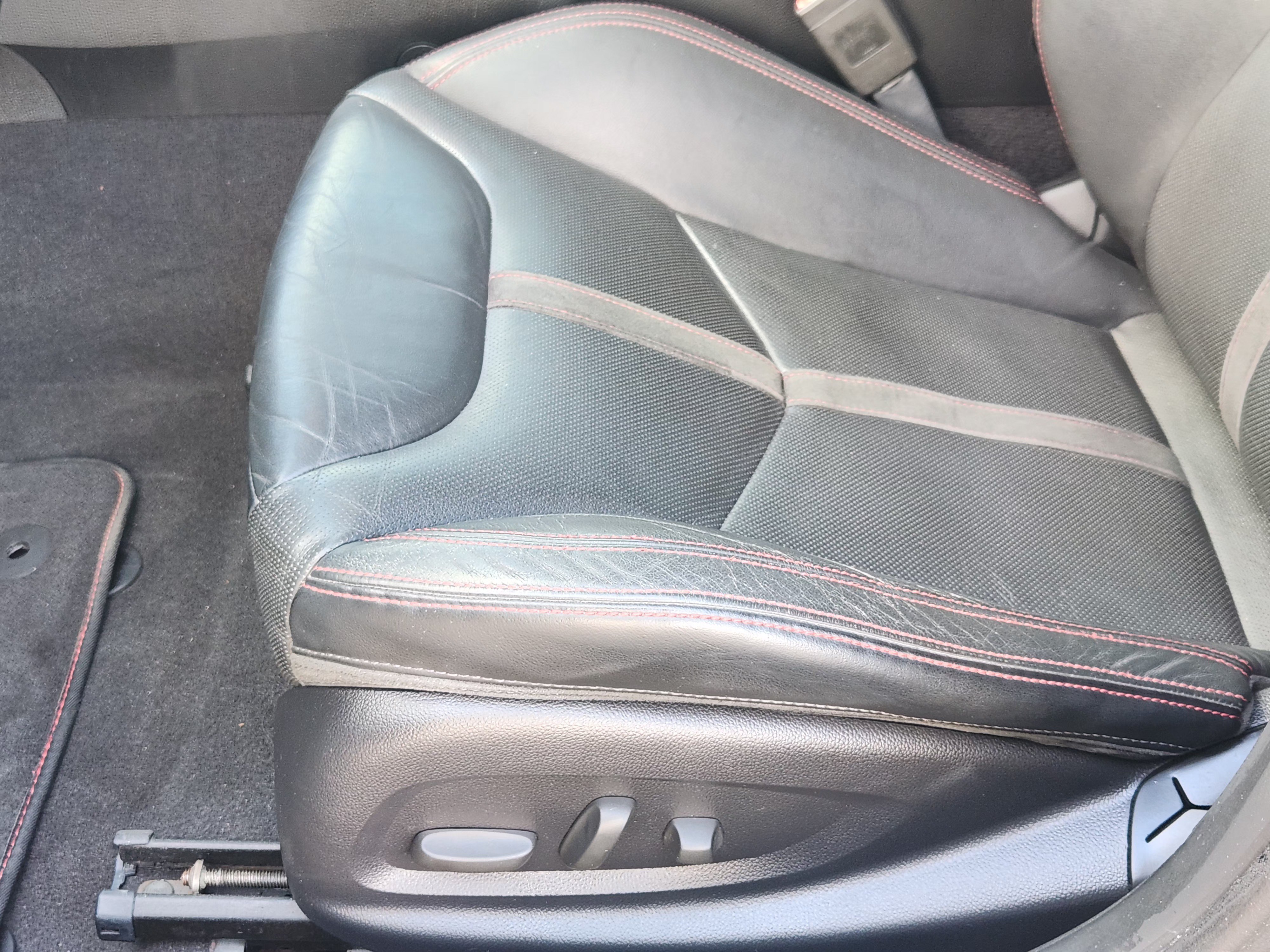 Used 2014 Chevrolet SS RWD image 24