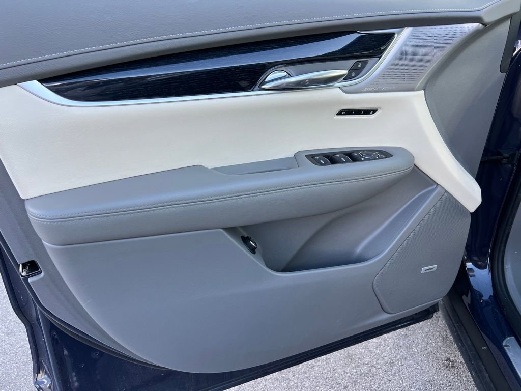 Certified 2025 Cadillac XT6 Premium Luxury image 22
