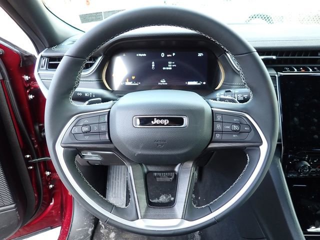 New 2025 Jeep Grand Cherokee Limited w/ Black Appearance Package image 19