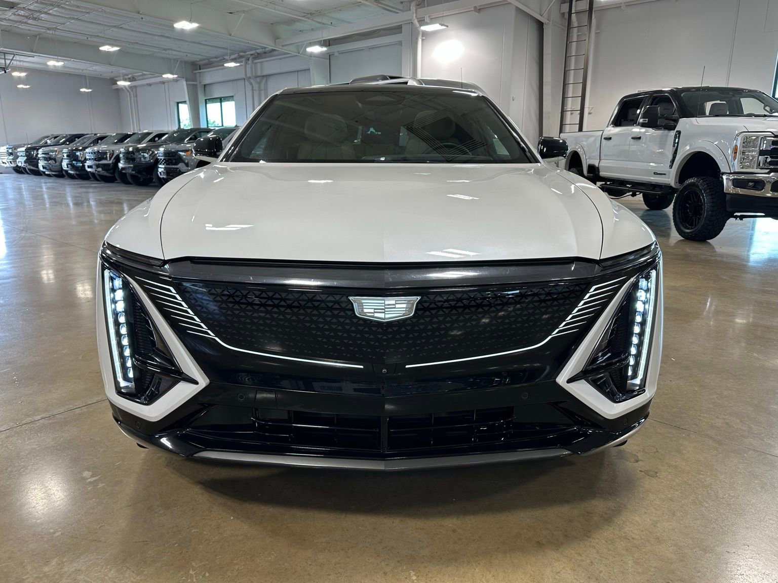 Used 2024 Cadillac Lyriq Sport w/ Nappa Leather Package AWD/4WD image 2