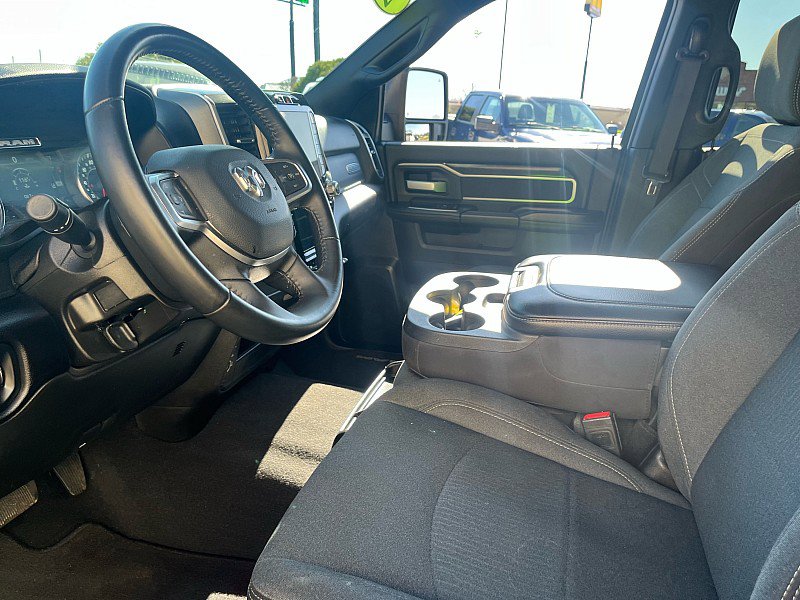 Used 2024 RAM 2500 Big Horn w/ Night Edition AWD/4WD image 17