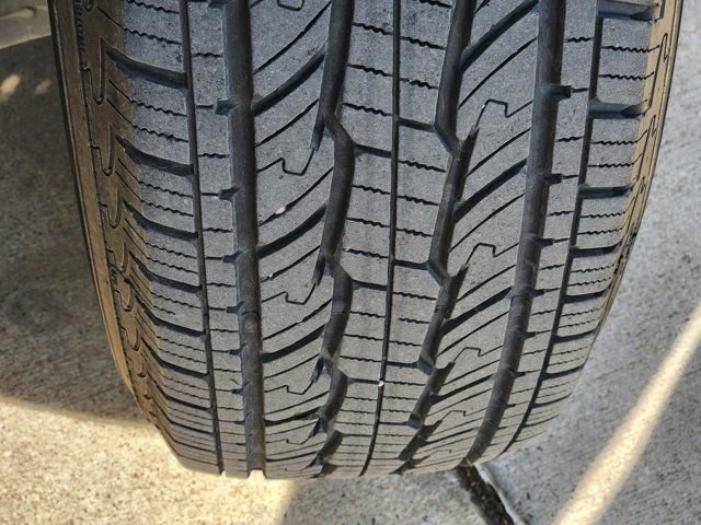 Used 2023 Chevrolet Silverado 1500 Custom w/ LPO, Dark Essentials Package image 19