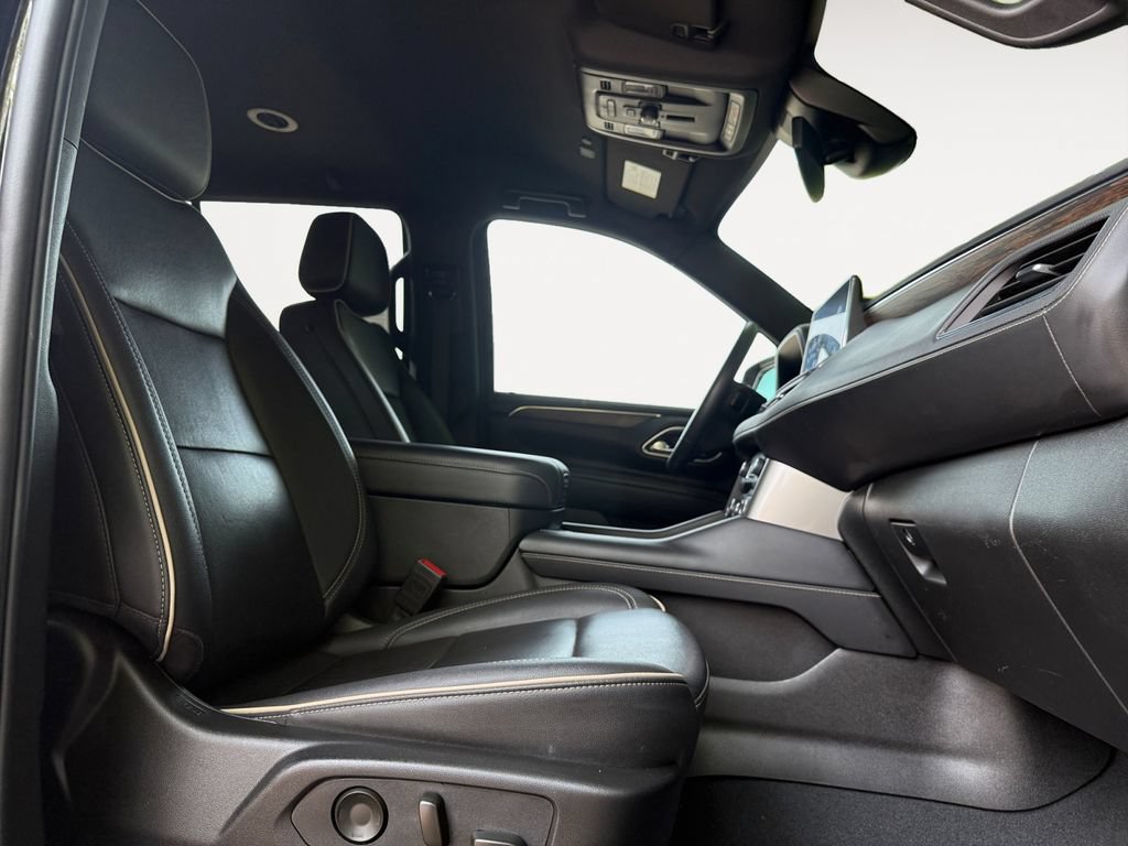 Used 2024 Chevrolet Tahoe Premier RWD image 14