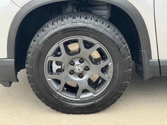 Certified 2025 Honda Pilot TrailSport image 5