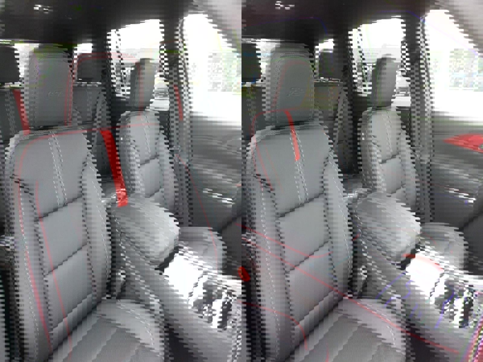 New 2026 Chevrolet Traverse RS image 11