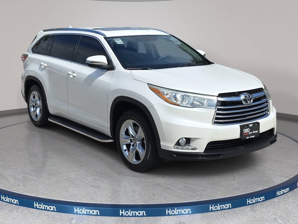 Used 2016 Toyota Highlander Limited w/ Preferred Accessory Package FWD image 4