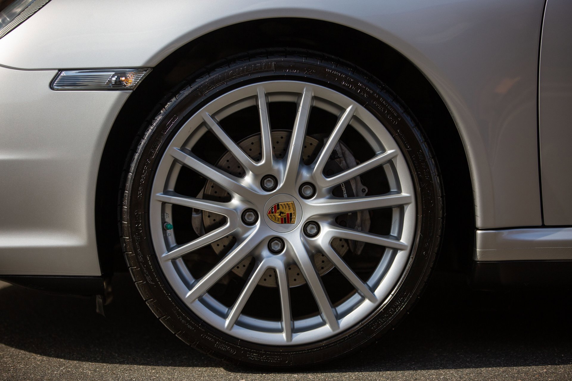 Used 2006 Porsche 911 Carrera 4 image 28