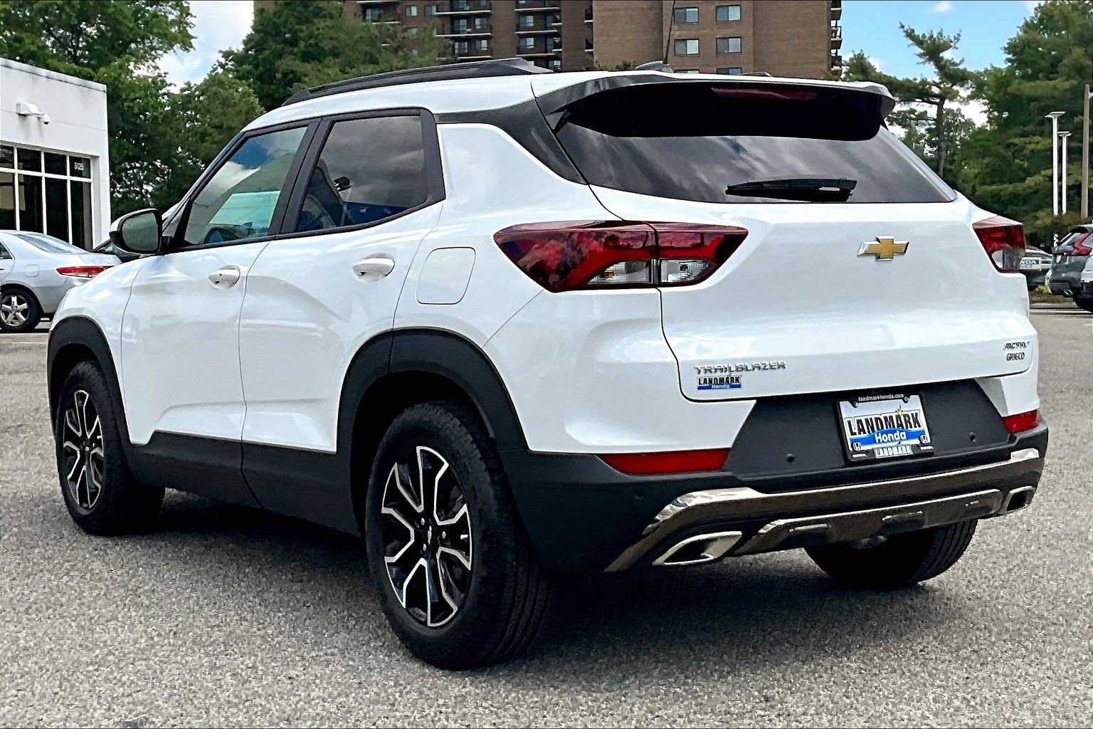 Used 2022 Chevrolet TrailBlazer ACTIV w/ Sun and Liftgate Package FWD image 12