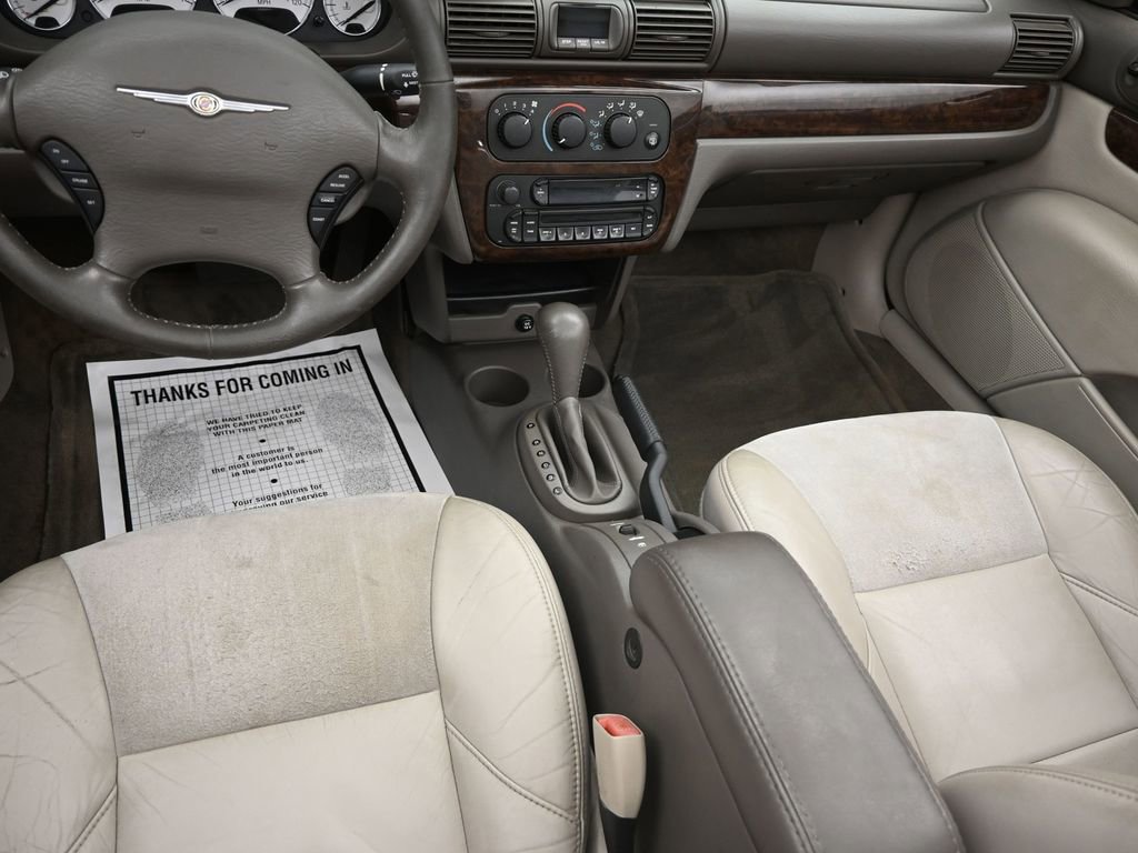 Used 2005 Chrysler Sebring Limited image 11