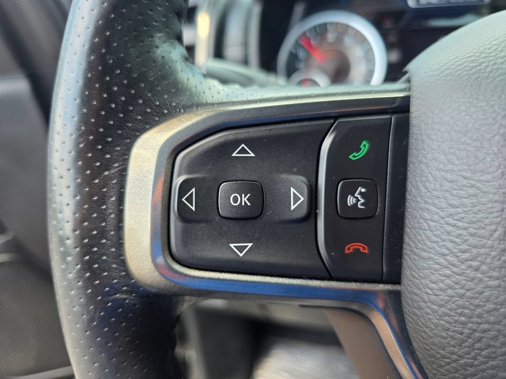 Used 2019 RAM 1500 Sport w/ Black Appearance Package AWD/4WD image 23