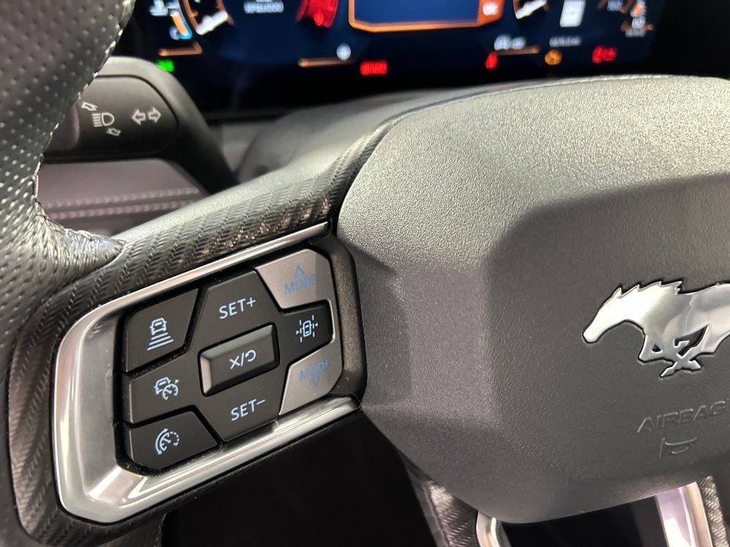 Used 2025 Ford Mustang GT Premium RWD image 27