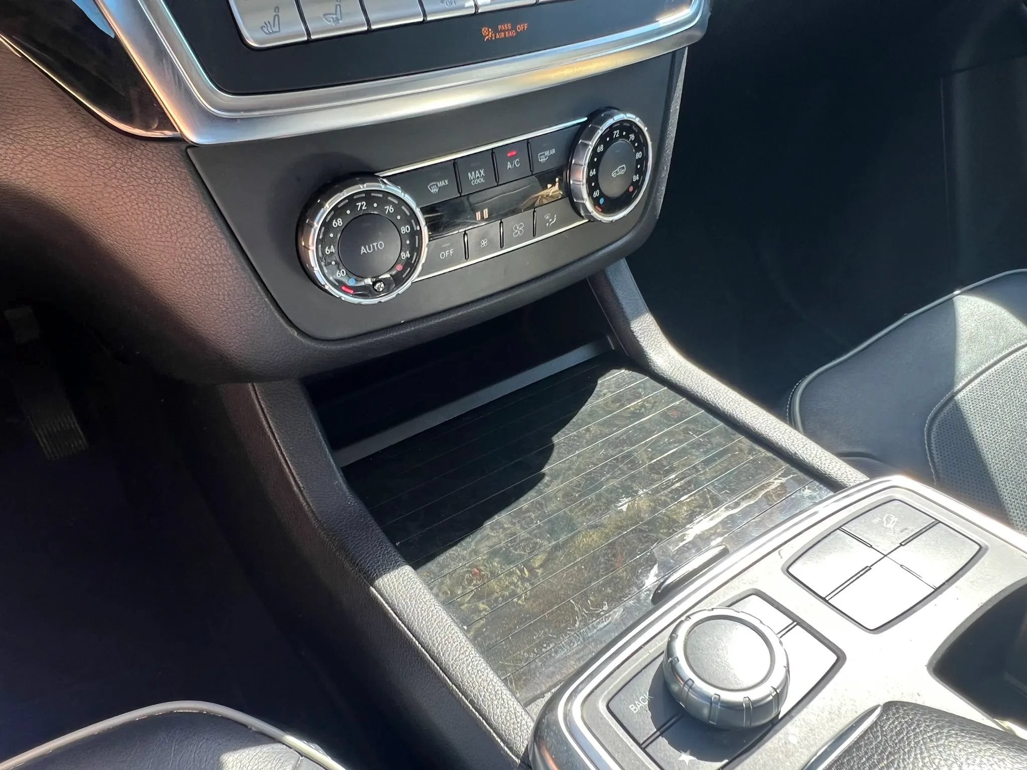 Used 2014 Mercedes-Benz GL 450 4MATIC w/ Lighting Package image 47