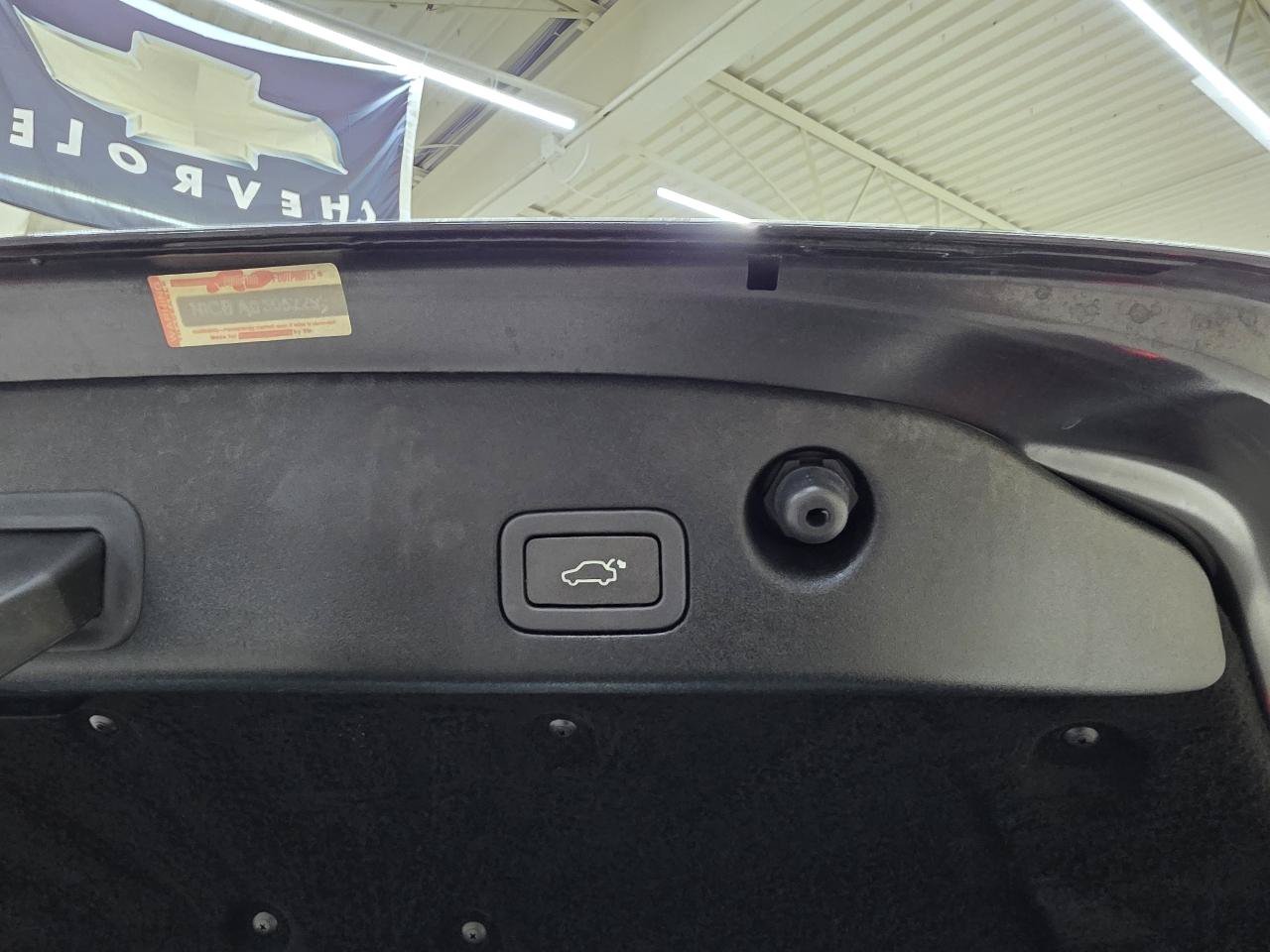 Used 2012 Jaguar XJ RWD image 14