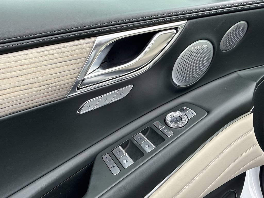 Used 2025 Genesis GV80 2.5T Prestige image 29