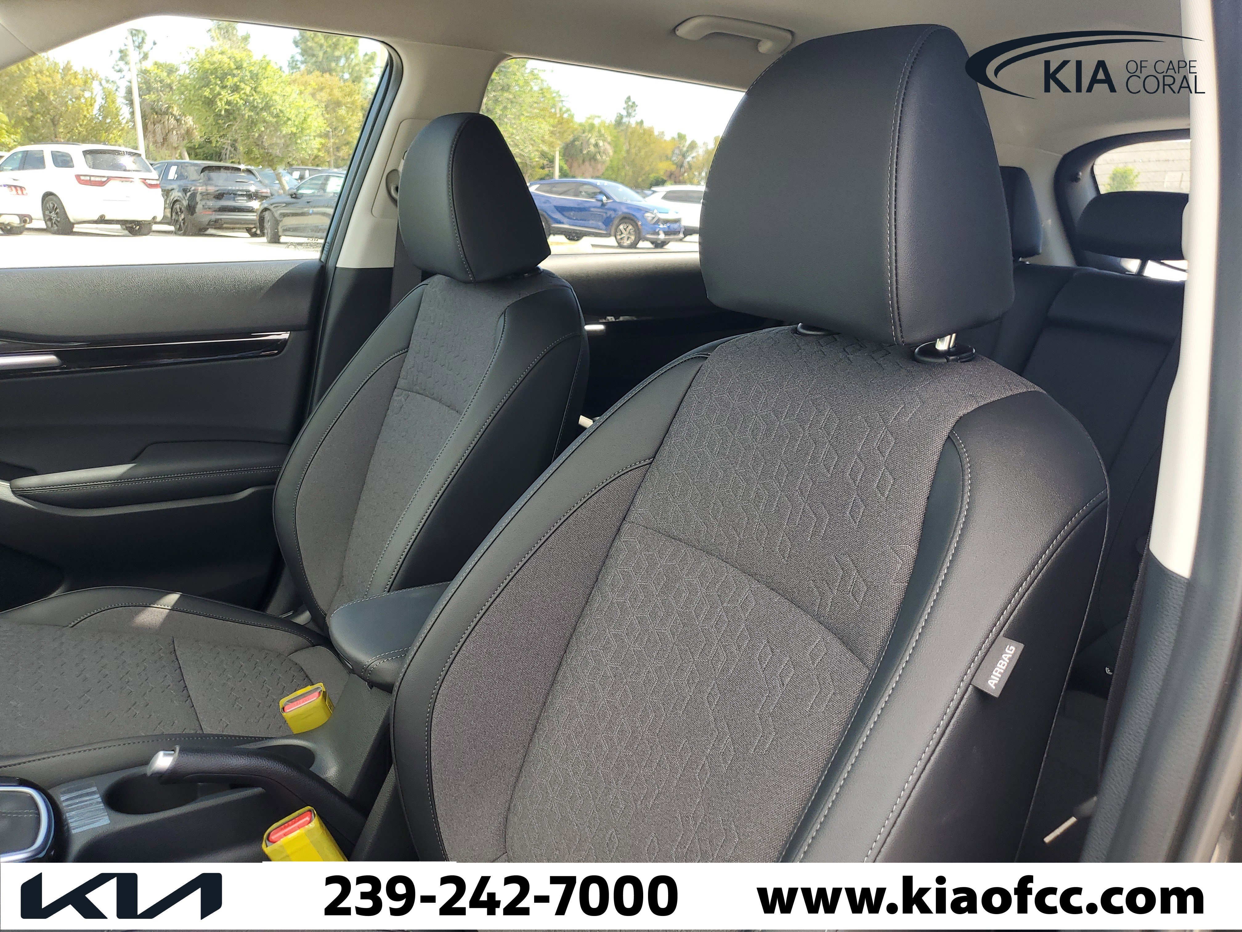 New 2026 Kia Seltos S FWD image 13