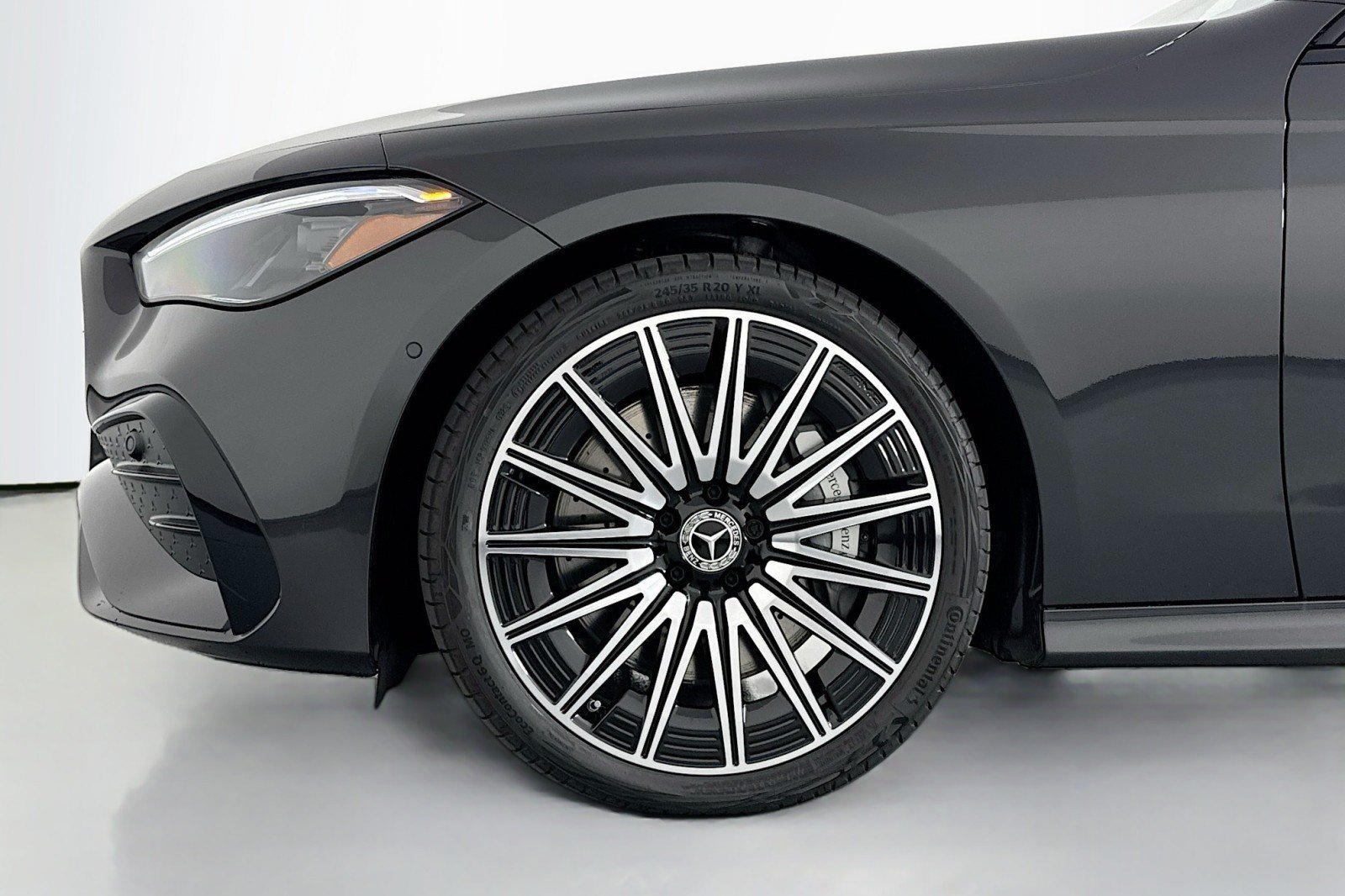 New 2026 Mercedes-Benz CLE 450 4MATIC Coupe image 9