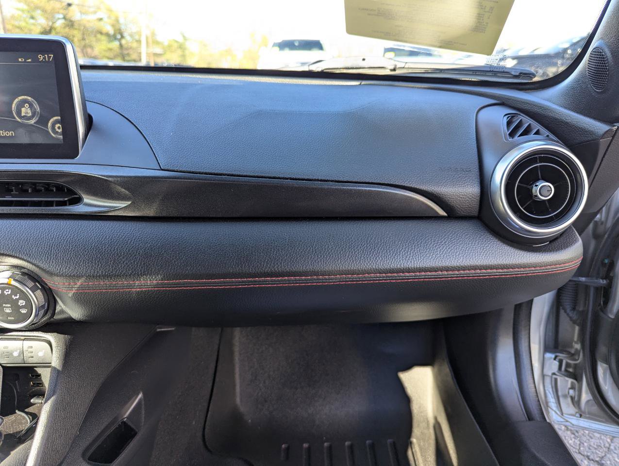 Used 2017 FIAT 124 Spider Abarth RWD image 34