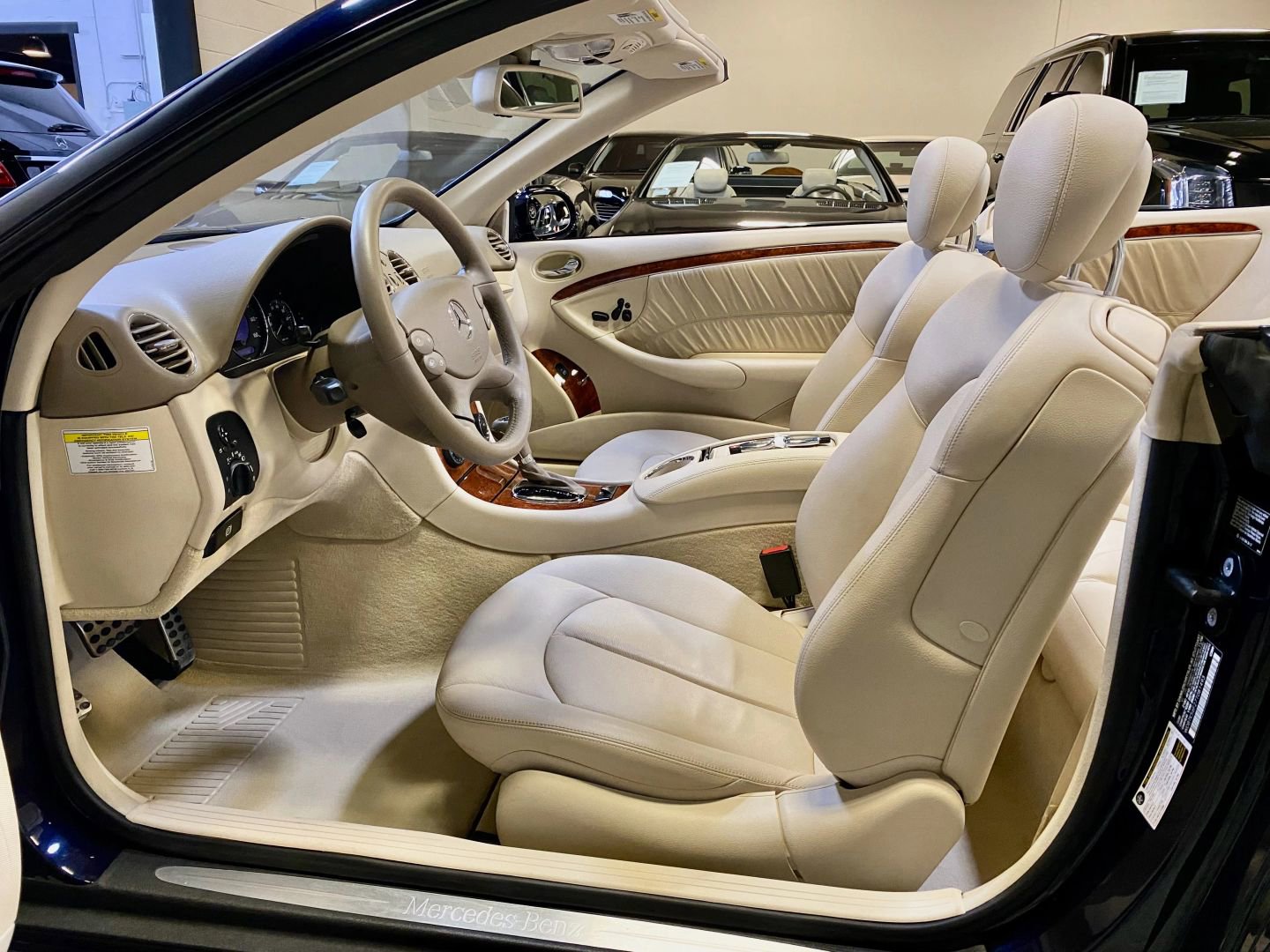 Used 2007 Mercedes-Benz CLK 350 Cabriolet image 21