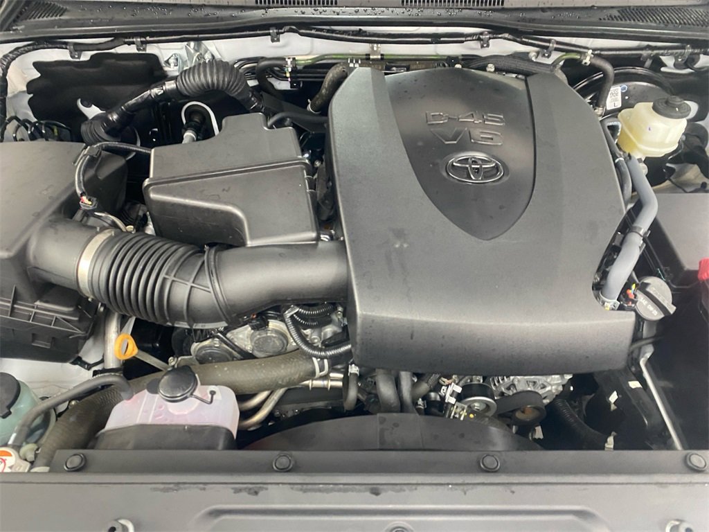 Used 2022 Toyota Tacoma SR5 image 18