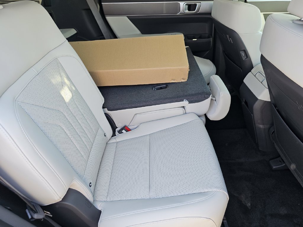 New 2026 Hyundai Santa Fe SEL FWD image 16