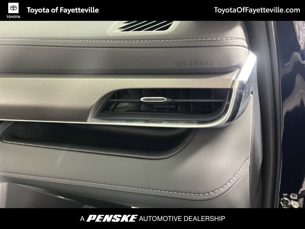 Used 2026 Toyota Highlander Limited image 24