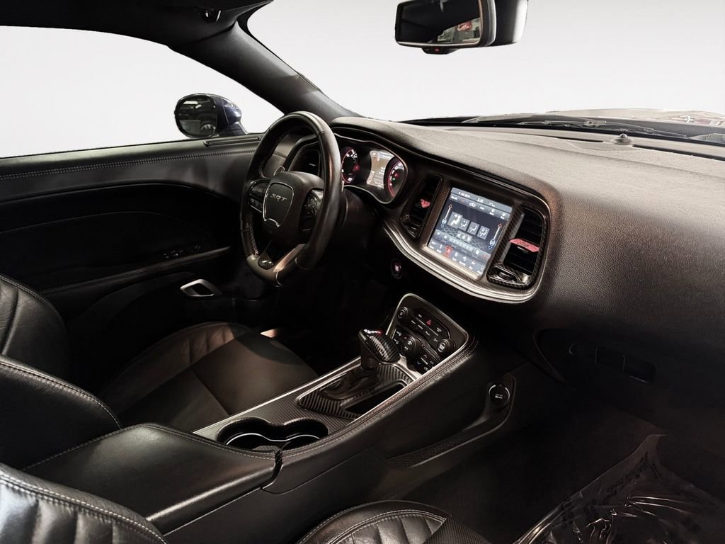Used 2019 Dodge Challenger SRT Hellcat Redeye image 9