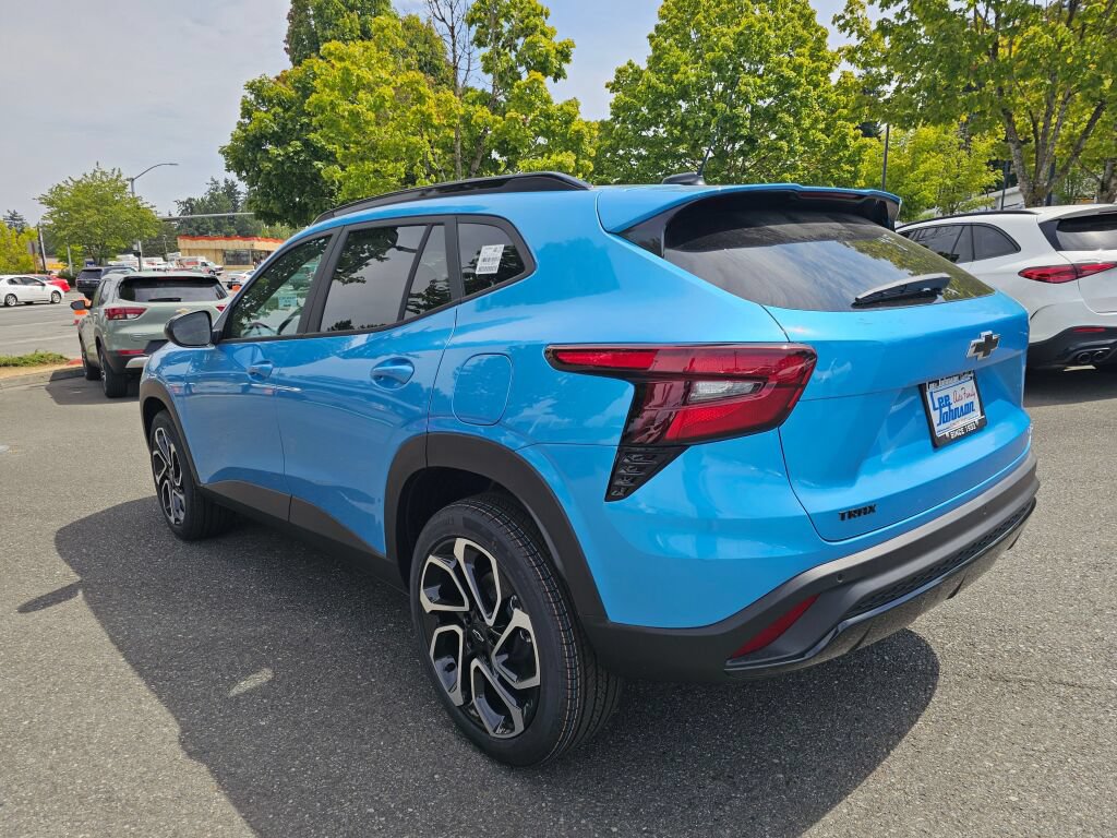 New 2026 Chevrolet Trax RS w/ Driver Confidence Package FWD image 7