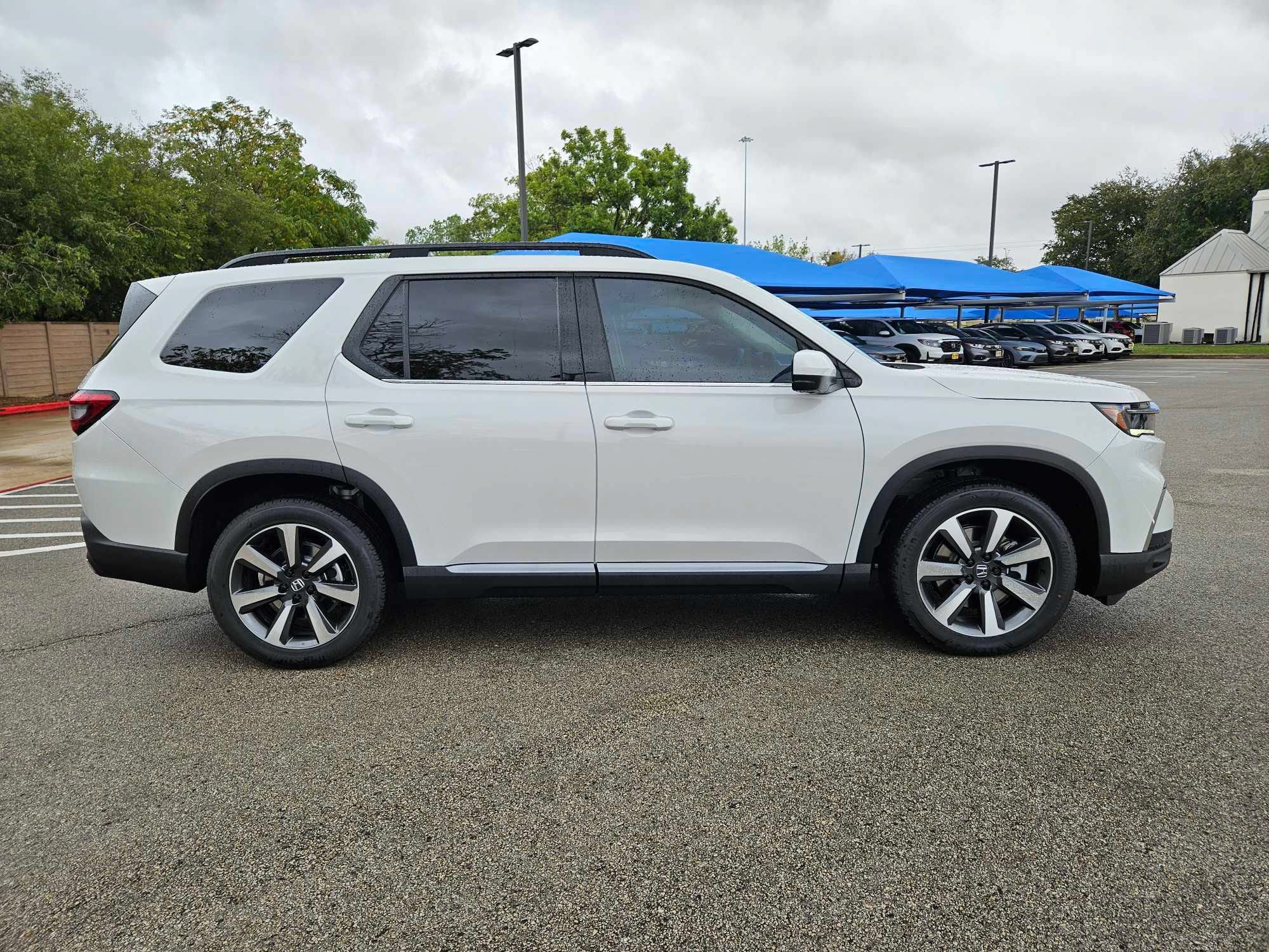 Used 2024 Honda Pilot Elite image 33