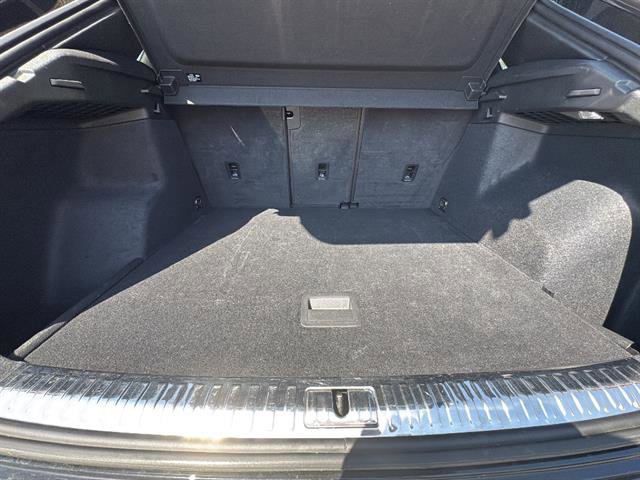 Used 2025 Audi Q3 2.0T Premium image 12
