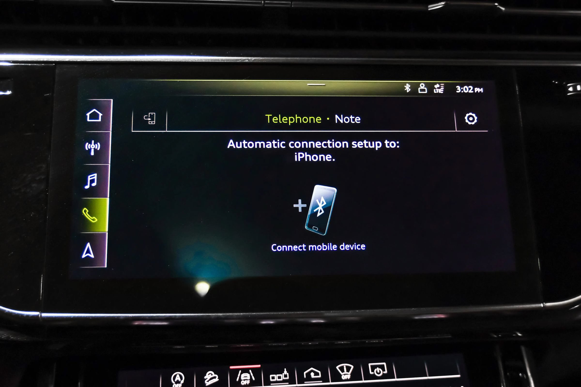 Used 2019 Audi Q8 Prestige w/ Year 1 Package AWD/4WD image 30