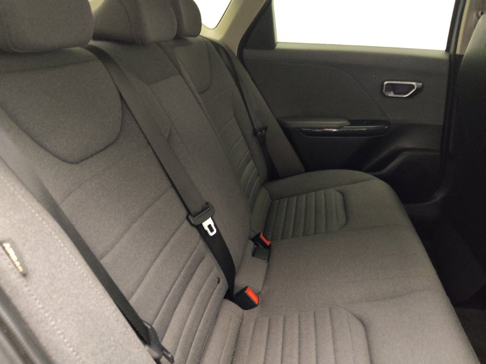 Used 2025 Kia K4 EX FWD image 19