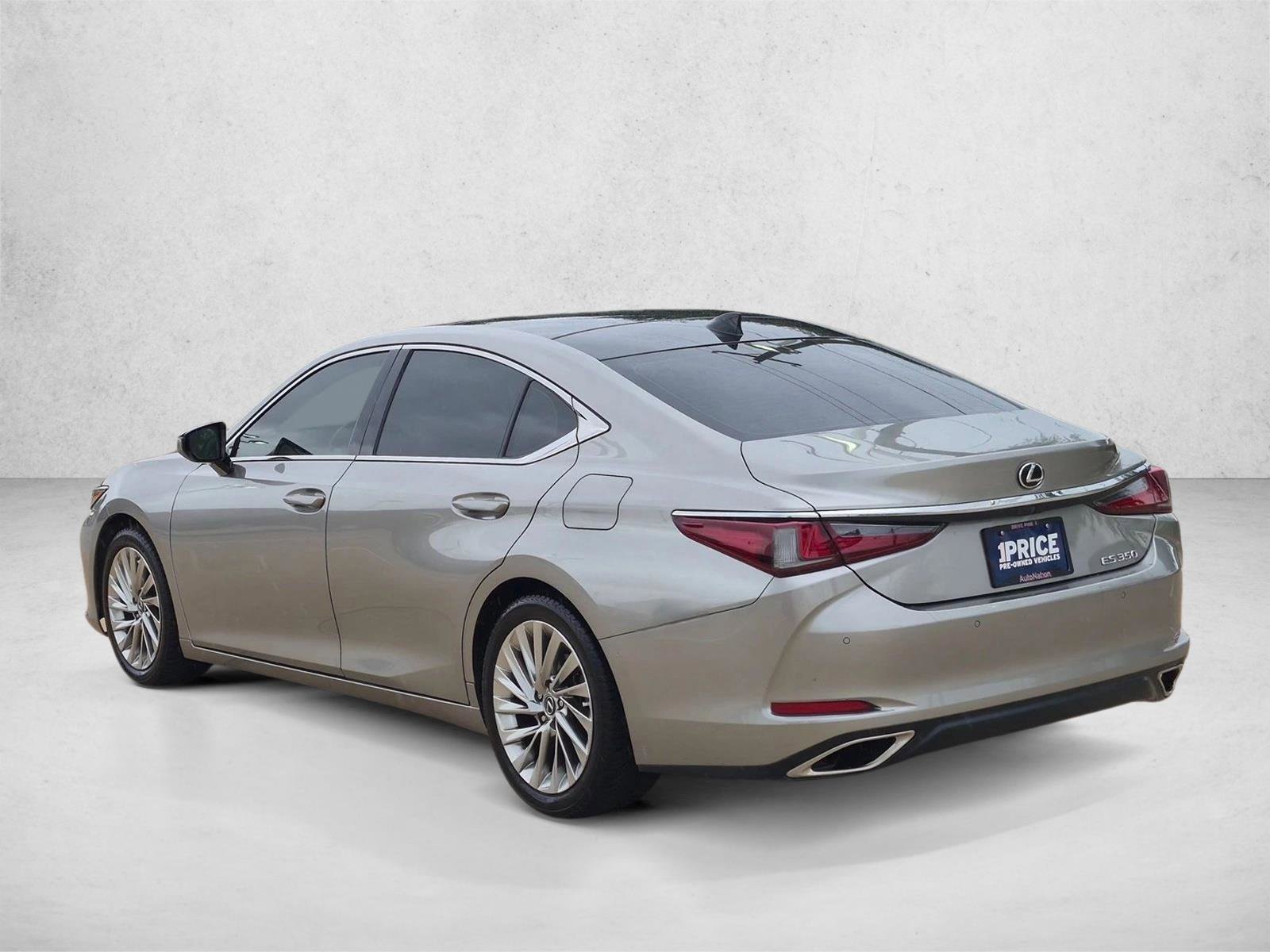 Used 2021 Lexus ES 350 Ultra Luxury w/ Accessory Package 2 FWD image 5