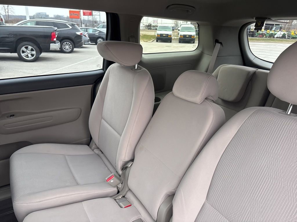Used 2021 Kia Sedona LX image 18