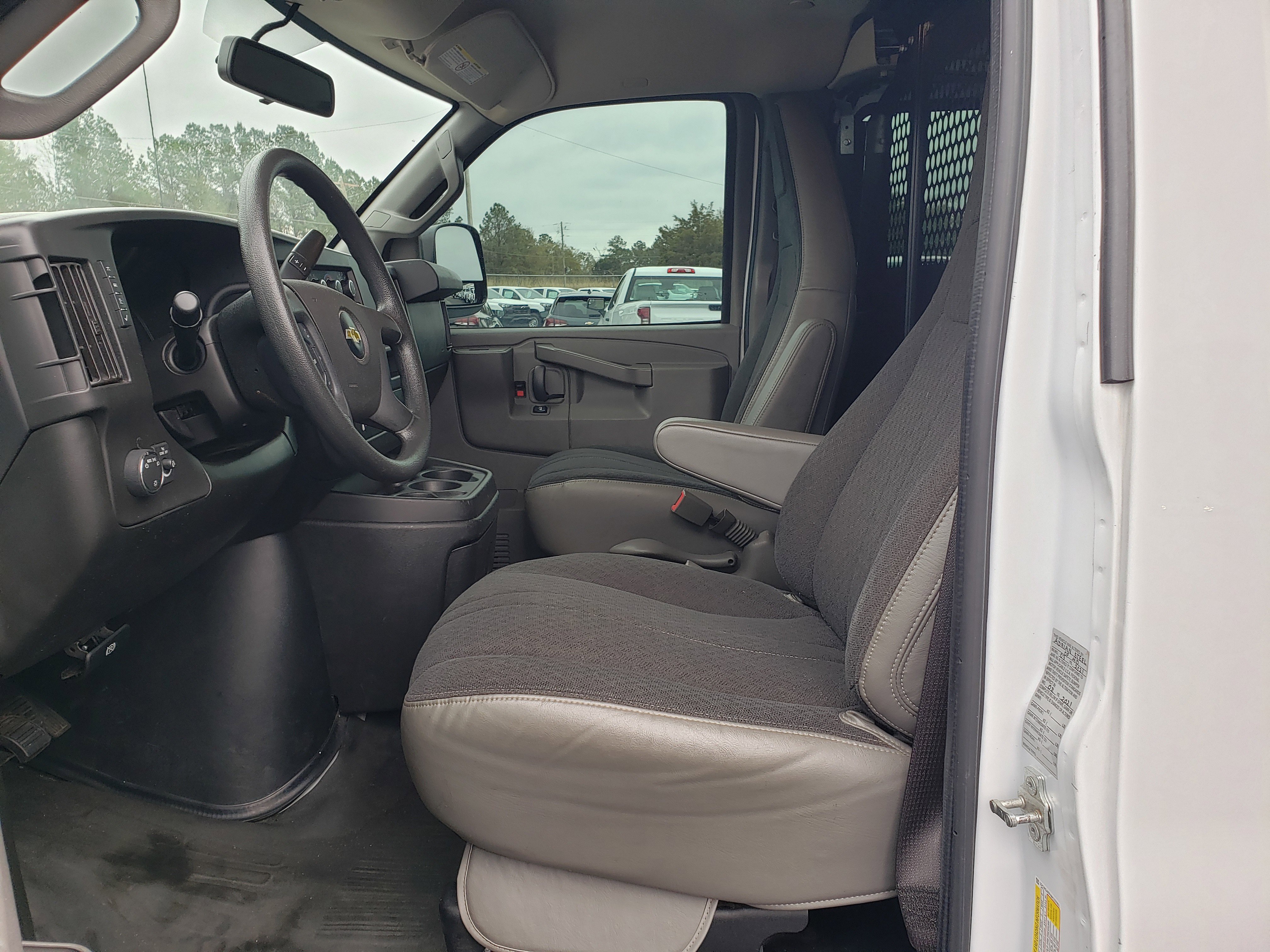 Used 2021 Chevrolet Express 2500 w/ Driver Convenience Package image 25