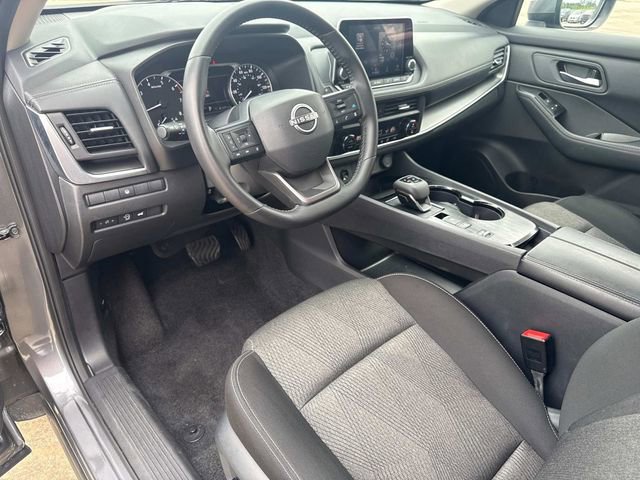 Used 2025 Nissan Rogue SV image 23