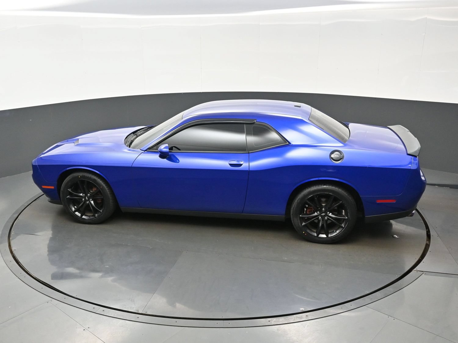 Used 2018 Dodge Challenger SXT w/ Blacktop Package RWD image 36