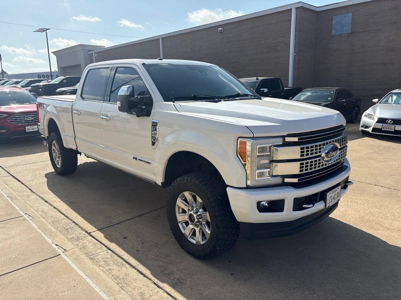 Used 2018 Ford F250 Platinum w/ Platinum Ultimate Package AWD/4WD image 4