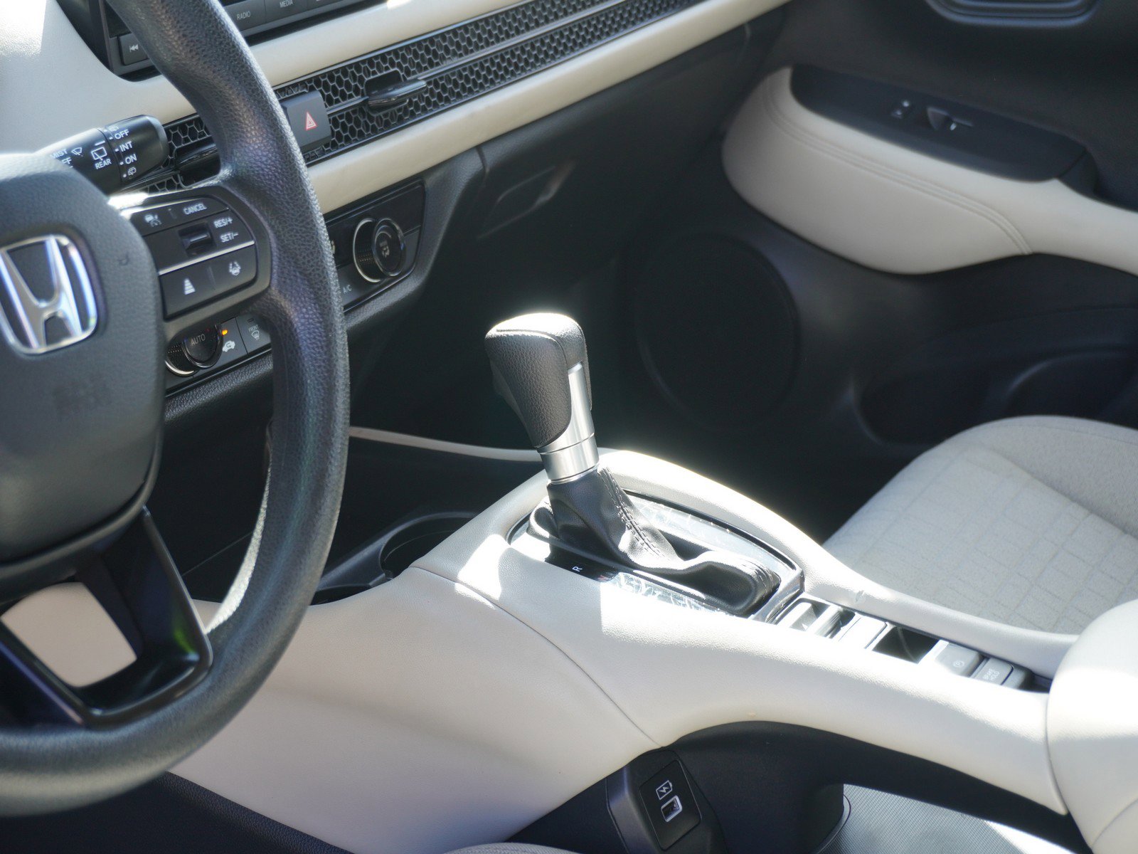 Used 2023 Honda HR-V LX image 21